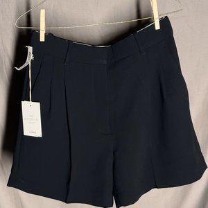 Wilfred Effortless Pant 5" Shorts (Aritzia)